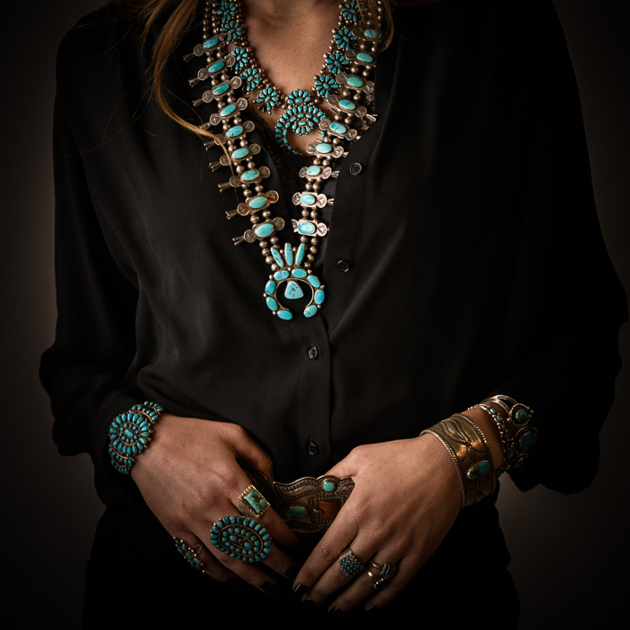 ZUNI DISHTA INLAY RING WITH SILVER BEAD FRAME