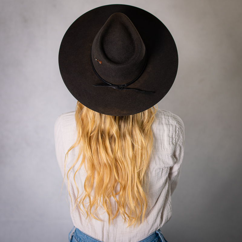 CHARCOAL BEAVER BLEND HAT